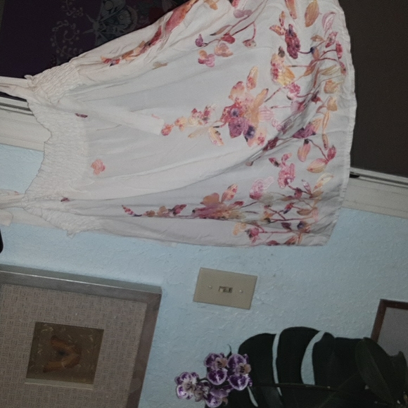 Embroidered floral top womens, signature studio. - Picture 6 of 9